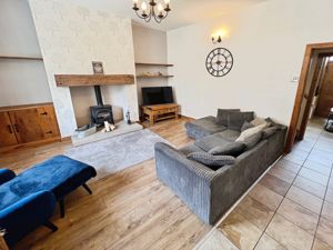 Lounge- click for photo gallery